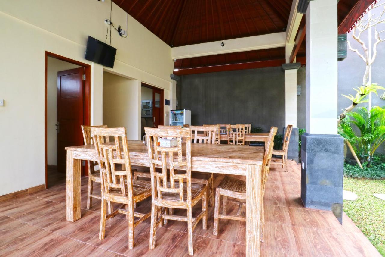 Lotus Bali Guest House Canggu  Exterior photo